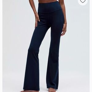 New Lululemon Groove Nulu Super-High-Rise Flared Pants 8, 10